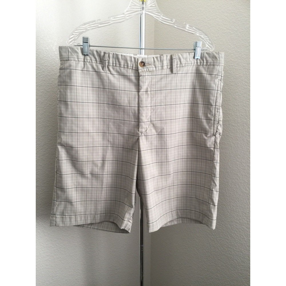 Greg Norman flat front golf Shorts Khaki plaid‎ Men's Sz 36